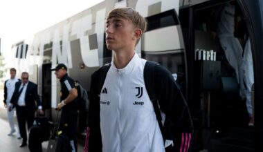 [Fabrizio Romano] Bournemouth are pushing to sign Dean Huijsen in transfer battle with Stuttgart, talks on with both clubs.  Negotiations accelerating as Bournemouth are insisting to get deal done, after Stuttgart initial bid.  Juve want to sell Huijsen asap to proceed with Todibo deal.