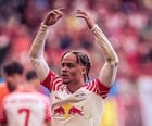 [Fabrizio Romano] Dem Vernehmen nach ist RB Leipzig zuversichtlich, grünes Licht für Xavi Simons zu bekommen. Die Transferschlacht mit dem FC Bayern dauert an, aber Geschäftsführer Mintzlaff bemüht sich in Gesprächen, Xavi zurückzuholen. PSG will nicht verkaufen, ist aber offen für ein Leihgeschäft.