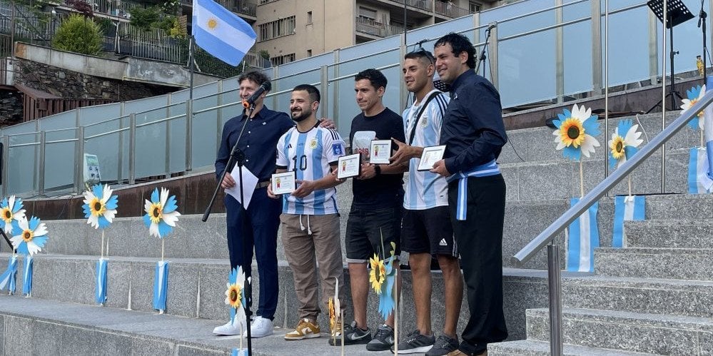 Hi han més articles avui -07/15/2024. Aqui estan tots els titulars que he trobat...