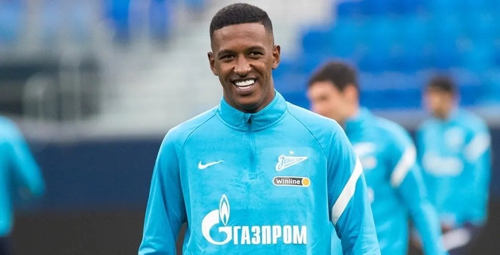 [DiMarzio] Inter is evaluating a new left-footed central defender, his name is Robert Renan, born in 2003 at Zenit, who has high costs but Inter is deciding whether to make an investment.