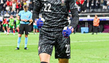 RECORDE: Diogo Costa 🇵🇹 torna-se no 1.º guarda-redes da história a defender 3 grandes penalidades num Europeu.