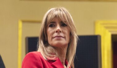 Begoña Gómez intentó entregar las memorias de su cátedra pero la Complutense se negó a examinarlas