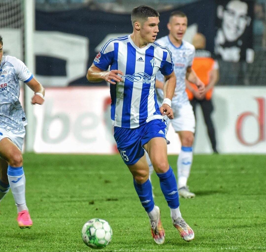 I haven’t watched him play very often but have seen online that he is very highly rated. For people who have seen him play, how good is Vasilije Adžić and could he be included into the team this season under Motta?
