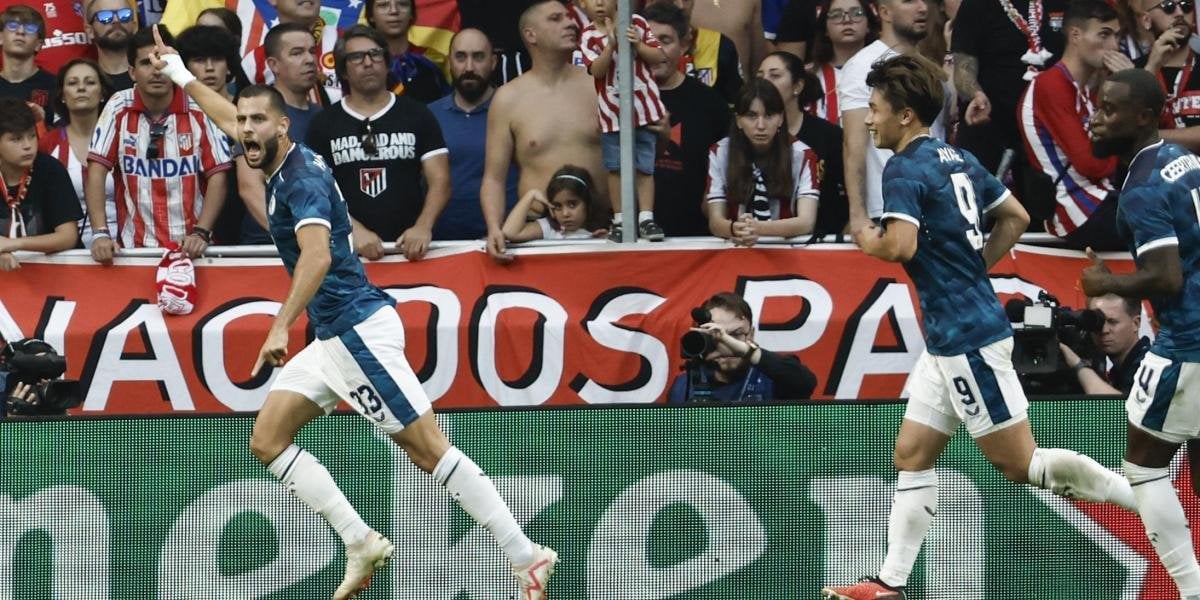 [Javi Gomara] Atlético's third bid for David Hancko is around €30M plus variables. They are hoping to complete the deal before next Sunday when the squad travels to Hong Kong