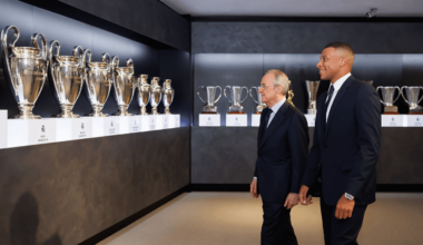 Presi showing Mbappe the glorious 15 UCL's