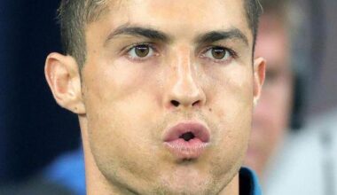 Petição para o Ronaldo ir a jogo com o cabelo de esparguete, que é a sua melhor versão.