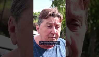 Russian cilvilians evacuated after Ukrainian attacks | DW News