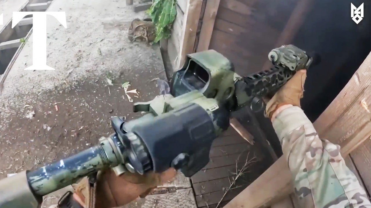 Moment Ukrainian troops capture settlement in Russia