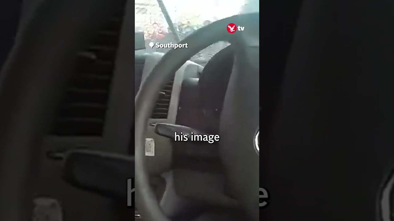 Man smashes concrete into police van 🚐 #news #shorts