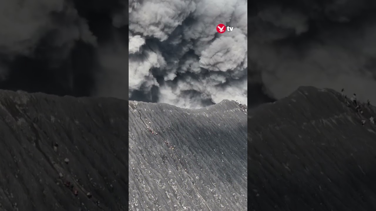 Climbers on rim of erupting volcano run for their lives #news #shorts