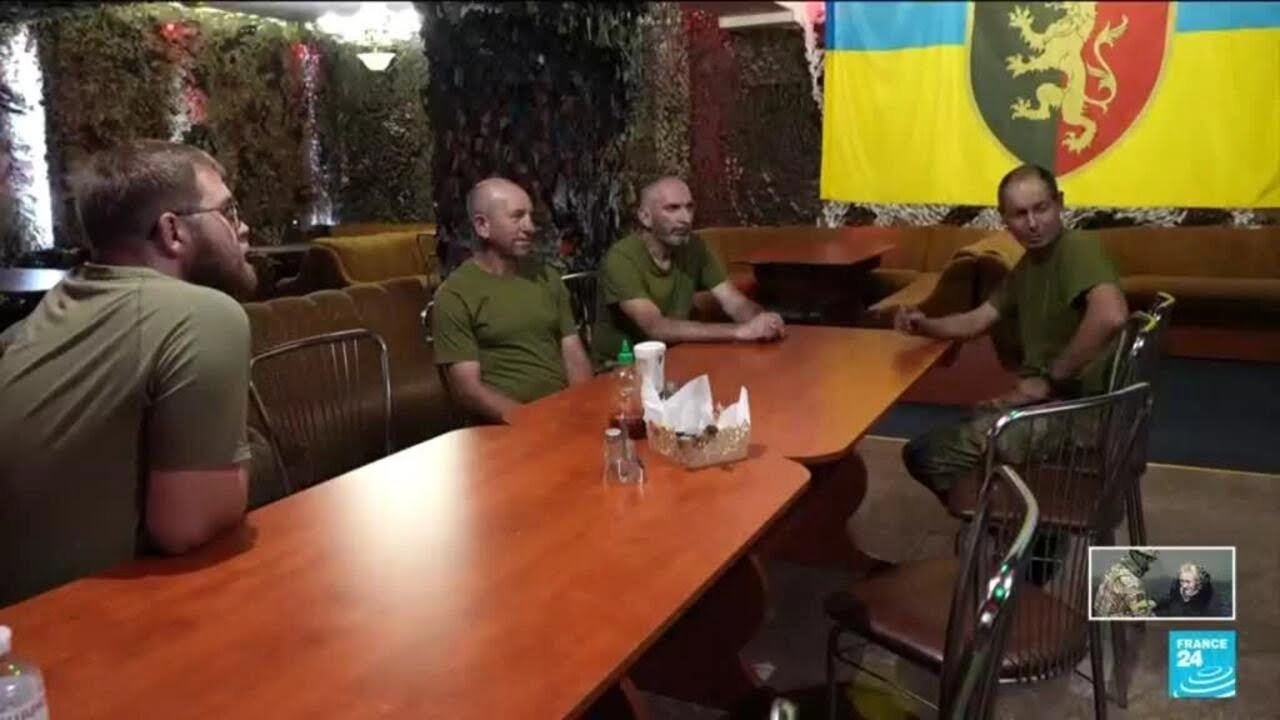 Ukrainian soldiers defend Donbas town of Chasiv Yar as fighting intensifies • FRANCE 24 English
