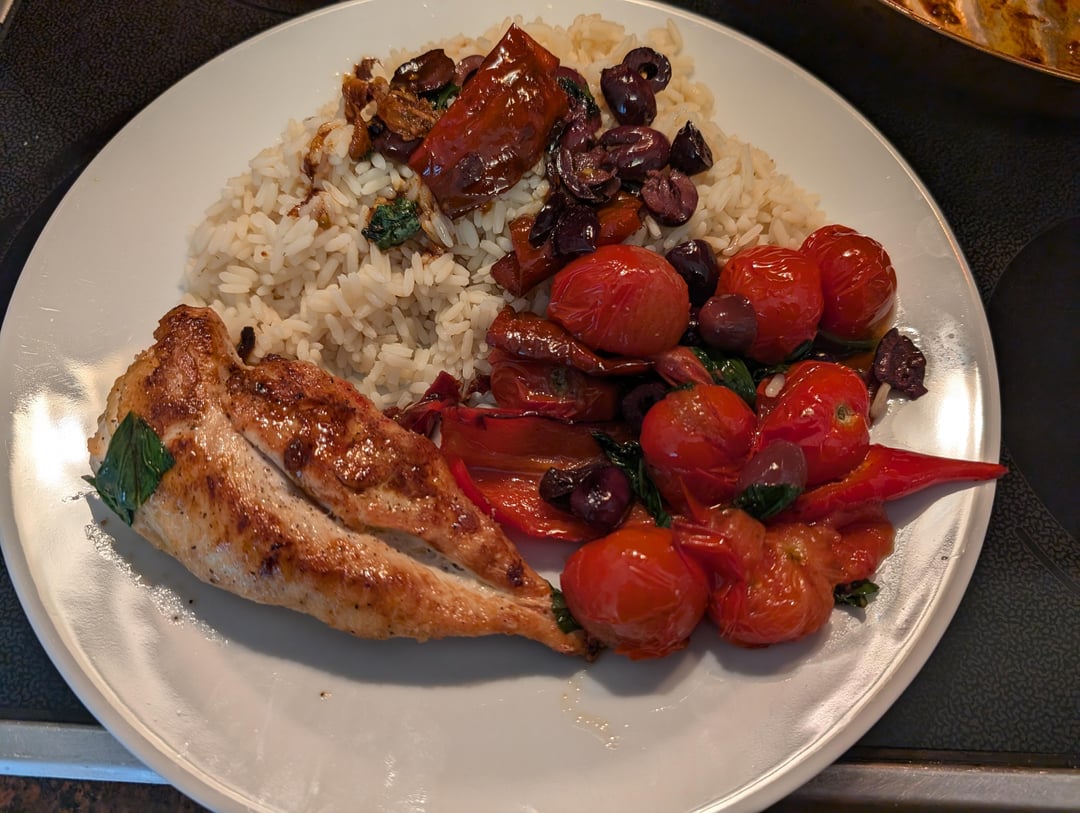 Mediterranean chicken pan