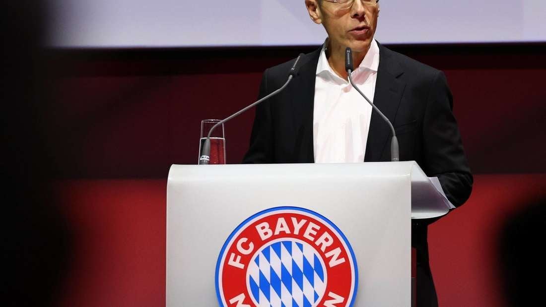 Michael Diederich (Bayern Munich's CFO): "The German professional football needs to internationalize if it wants to remain successful. Only 6 out of the 36 professional German clubs have gone on tours. It would have been nice if Bayer Leverkusen had traveled somewhere and promoted the Bundesliga"