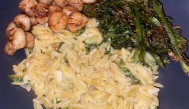 [🏴󠁧󠁢󠁥󠁮󠁧󠁿] scallops, veggie orzo, roast tenderstem broccoli!