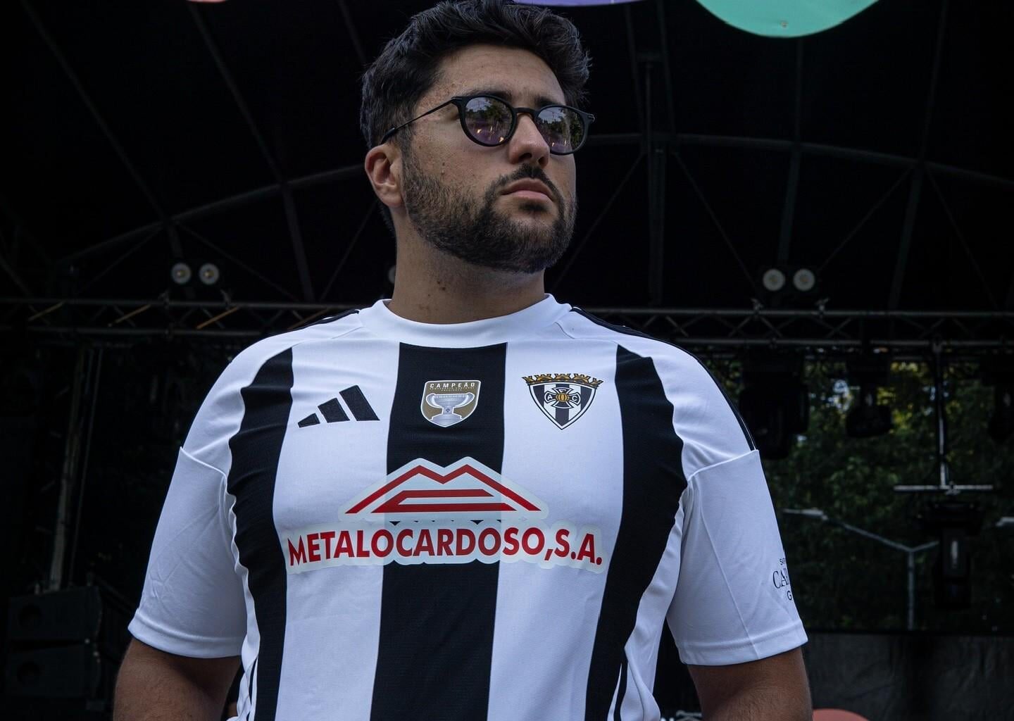 Camisola do Amarante pela Adidas para 2024/25 com o badge de vencedor do Campeonato de Portugal