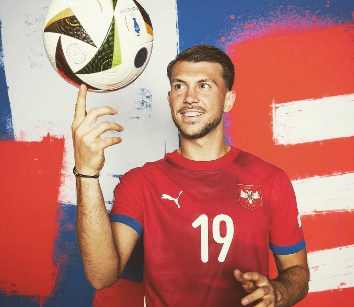 Atalanta looking at Lazar Samardzić
