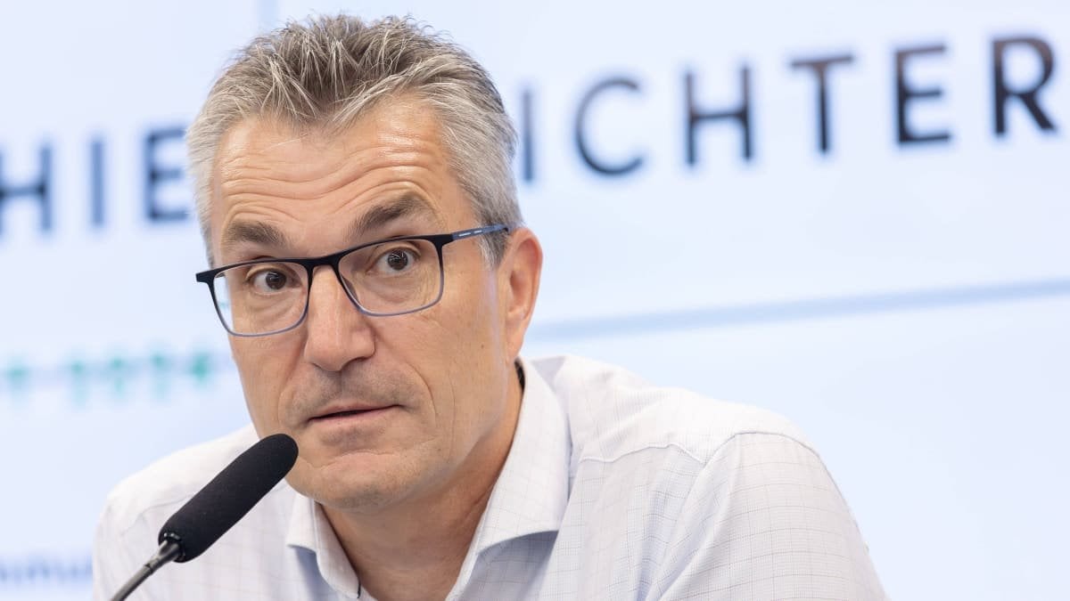 Knut Kircher, Chef deutsche Schiedsrichter,  räumt Fehlentscheidung ein