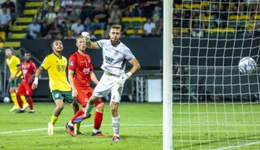Fortuna is veel sterker dan Almere City en wint ook tweede duel van het seizoen: 3-0