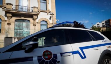 Detenido un Ertzaintza por disparar con su arma reglamentaria a tres personas que intentaron entrar a robar en su casa