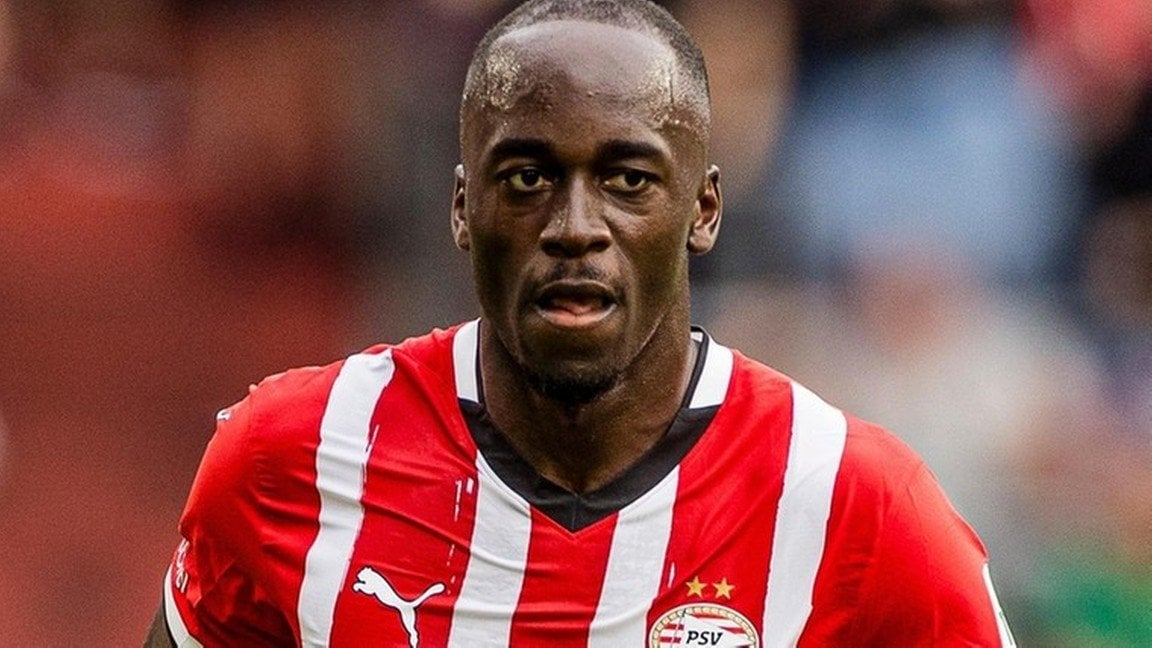 Teze heeft zijn zinnen op een transfer naar Monaco gezet. PSV wil eerst een vervanger regelen