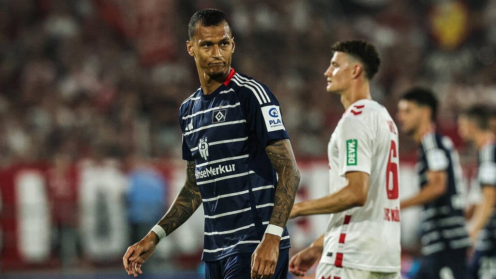 Selke reagiert auf Kölner Pfiffe: "Ich habe anderthalb Jahre hier gespielt, eine schöne Zeit hier gehabt. Wenn sie dann meinen, pfeifen zu müssen, ist es für mich in Ordnung. Sie finden es wahrscheinlich schade, dass ich nicht mehr hier spiele. Es ist dann ihr gutes Recht."