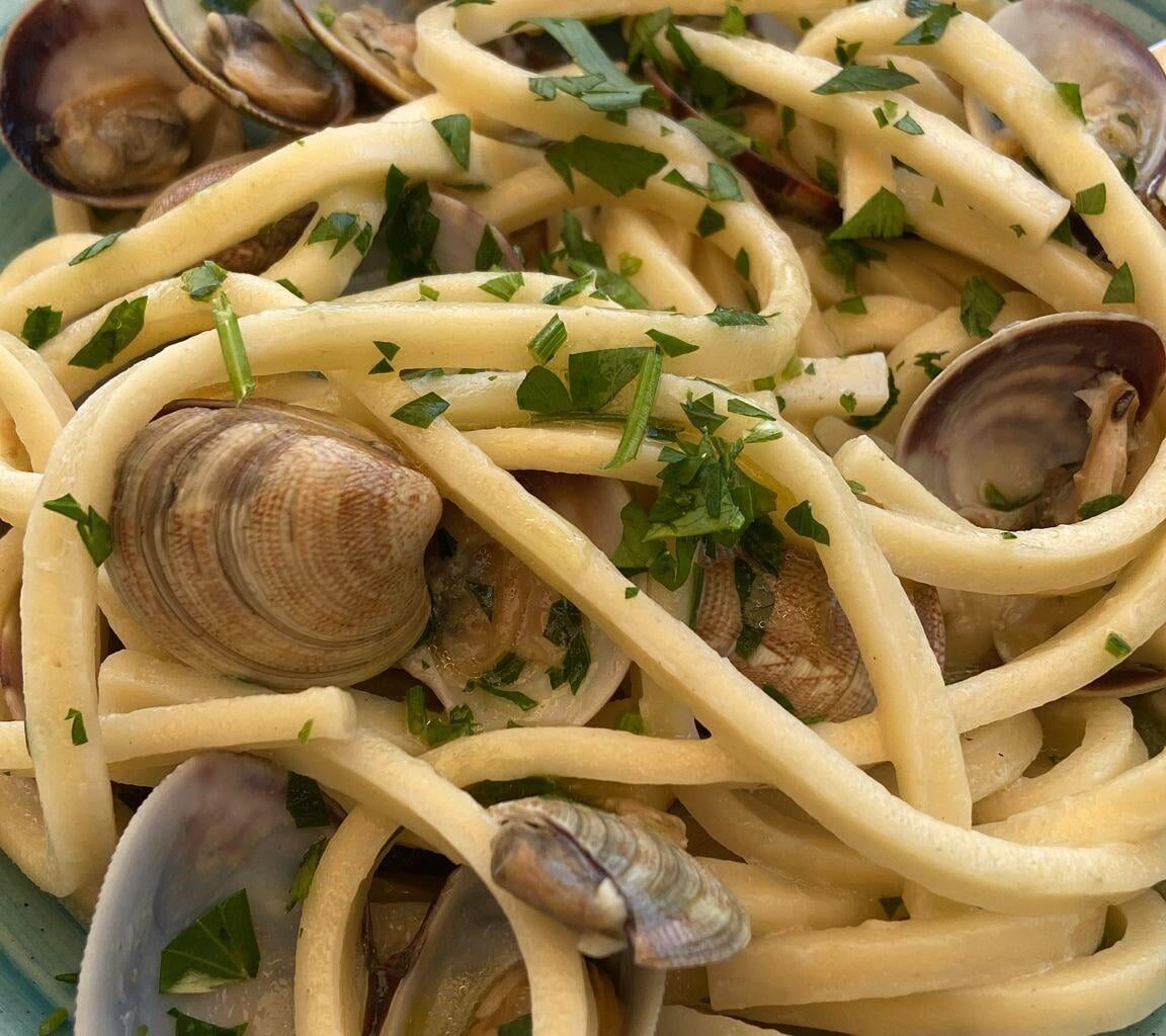 Pasta with clams 😍🤌