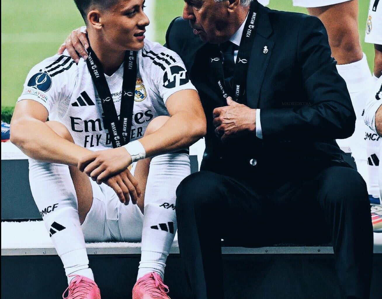 What are Arda & Don Carlo talking about here? (WRONG ANSWERS ONLY!)