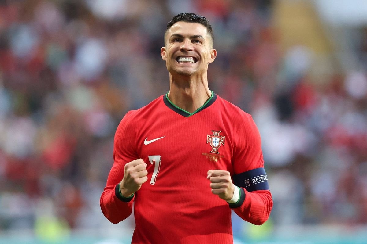[ABola] Cristiano Ronaldo: "Dizem que estou acabado. E o meu passado?"