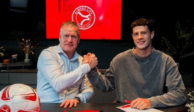 Almere City haalt James Lawrence binnen, Ervaren verdediger tekent voor twee seizoenen