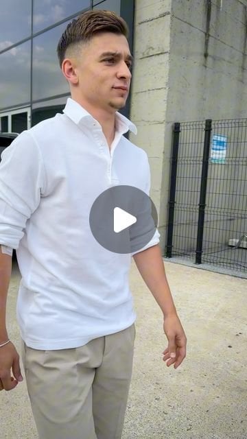 Juventus on Instagram: "Another 🆕 face at J|Medical this morning 👀 @francisco.conceicao7 👋🇵🇹"