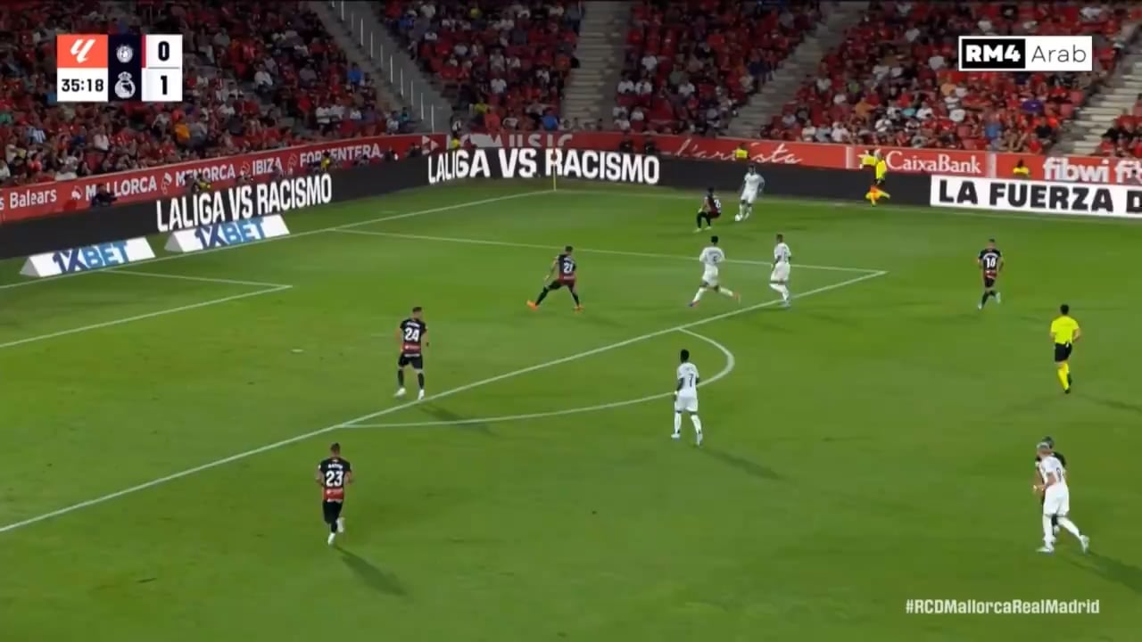 Great passing sequence - Minute 35