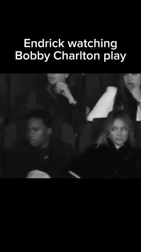 Rare video of Endrick watching a Bobby Charlton game