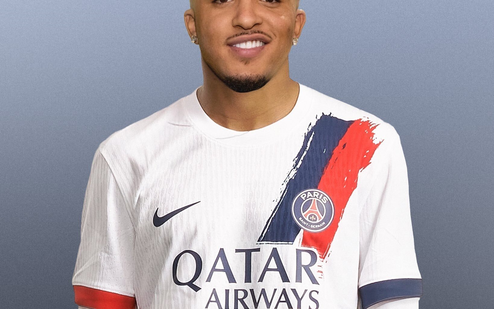 [Hawkins] Sancho wants to play for PSG. No agreements should be found this week, ManU wants more than 60m for him.
