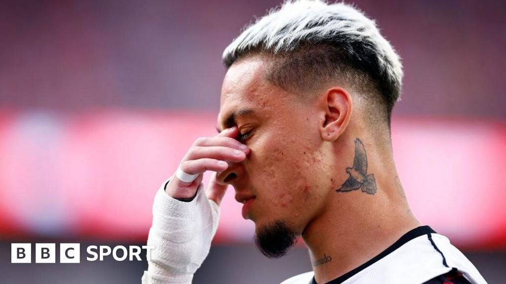 Man Utd's Antony on favela life, poor form and targets