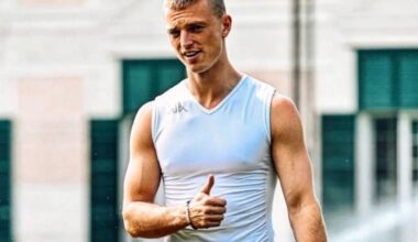 Albert Gudmundsson has been authorized to travel on Friday with medical tests to follow at Fiorentina in 24h.