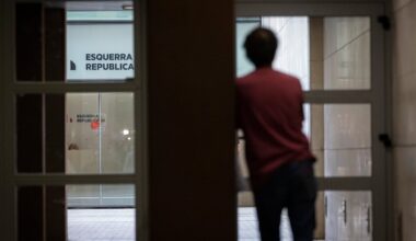 Las bases de ERC apoyan la investidura del socialista Salvador Illa con el 53,5% de los votos