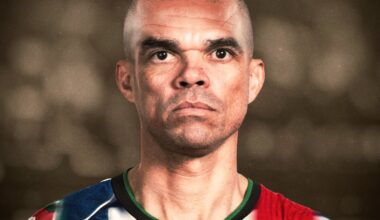 OFICIAL: Pepe termina carreira.

Obrigado por tudo, lenda!