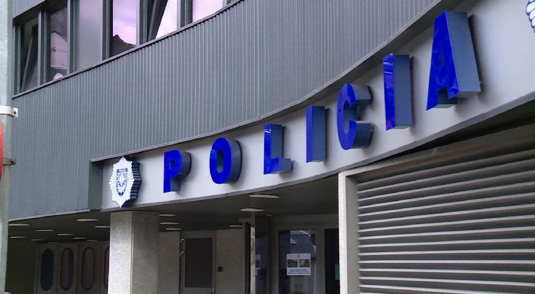 Detingut un home per falsejament d'identitat