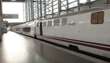 El CNI informó sobre la sombra rusa bajo la oferta húngara por Talgo