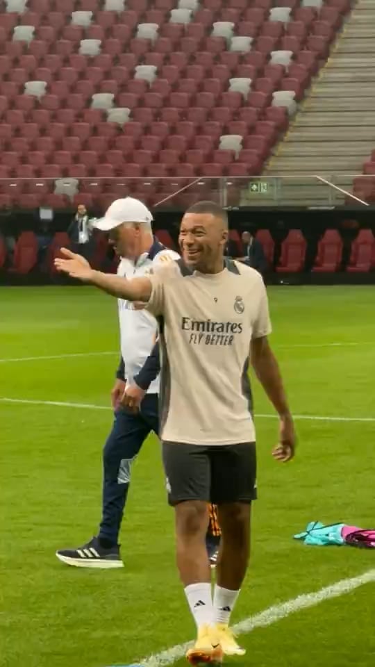 Angry Mbappé shows his true self and ALMOST hits Endrick! He's already destroying Family FC😤