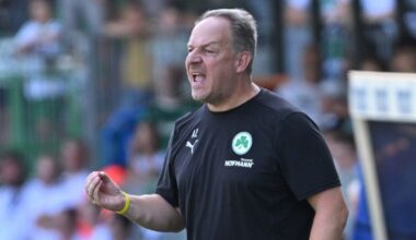 Fürth-Coach Zorniger zerlegt seinen eigenen Torhüter Noll nach dem Patzer gegen Paderborn: "Den Fehler sollte er nicht noch einmal machen, sonst kann sein Berater gern bei mir anrufen und fragen, warum er nicht mehr spielt."