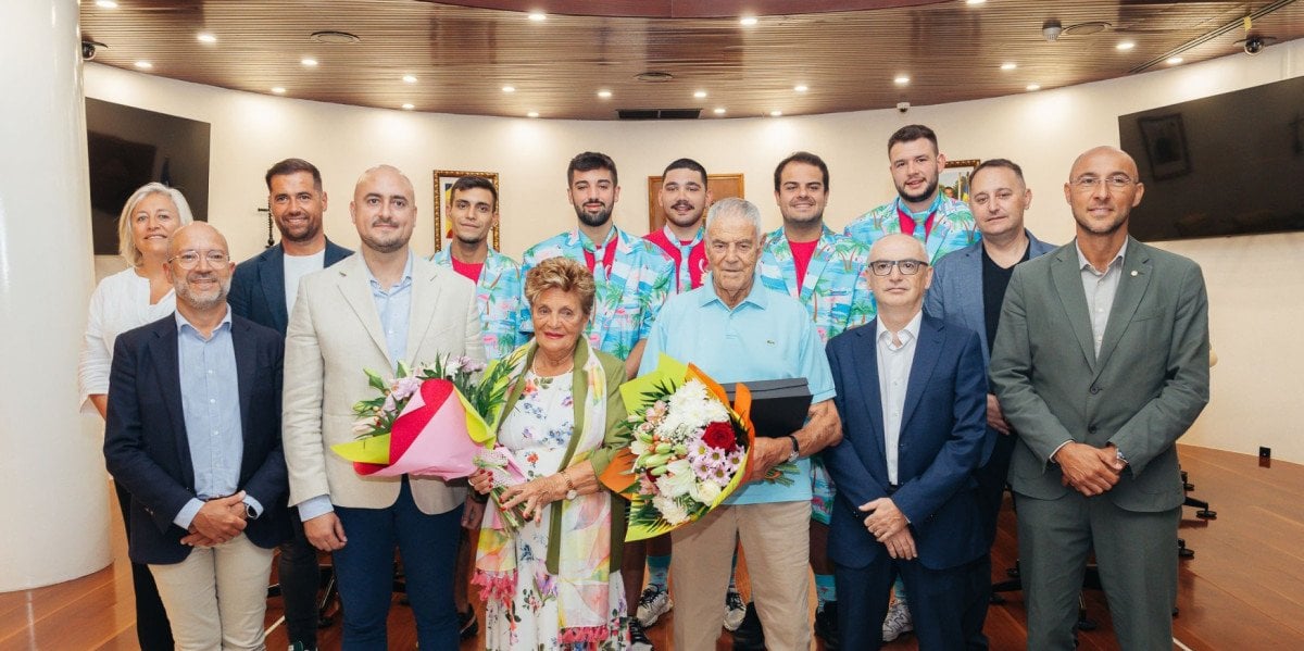 Hi han més articles avui -08/17/2024. Aqui estan tots els titulars que he trobat...