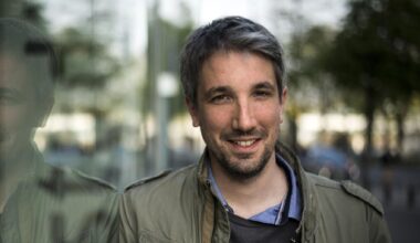 Guillaume Meurice fait sa rentrée sur Radio Nova avec « La Dernière », accompagné d’anciens du « Grand Dimanche Soir »