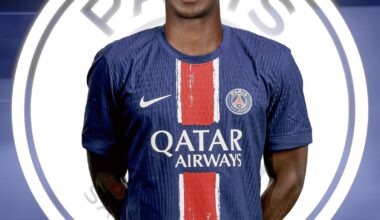 [Romano]William Pacho, set to fly to Paris later tonight! If all goes to plan, he will be in France today in order to undergo medical tests on Thursday.€40m plus €5m add-ons deal sealed two days ago with Eintracht.