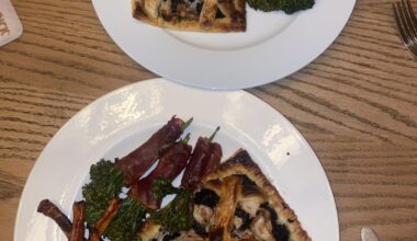chicken & black pudding tartlets with roast carrots and tenderstem broccoli wrapped in prosciutto