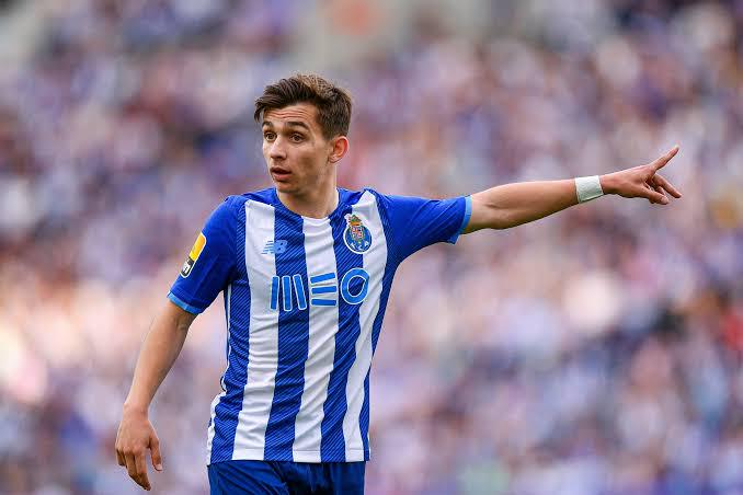 Francisco Conceição officially signs from Porto to Juventus