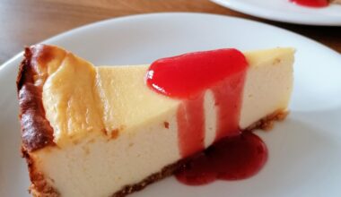 Cheesecake with Strawberry sauce