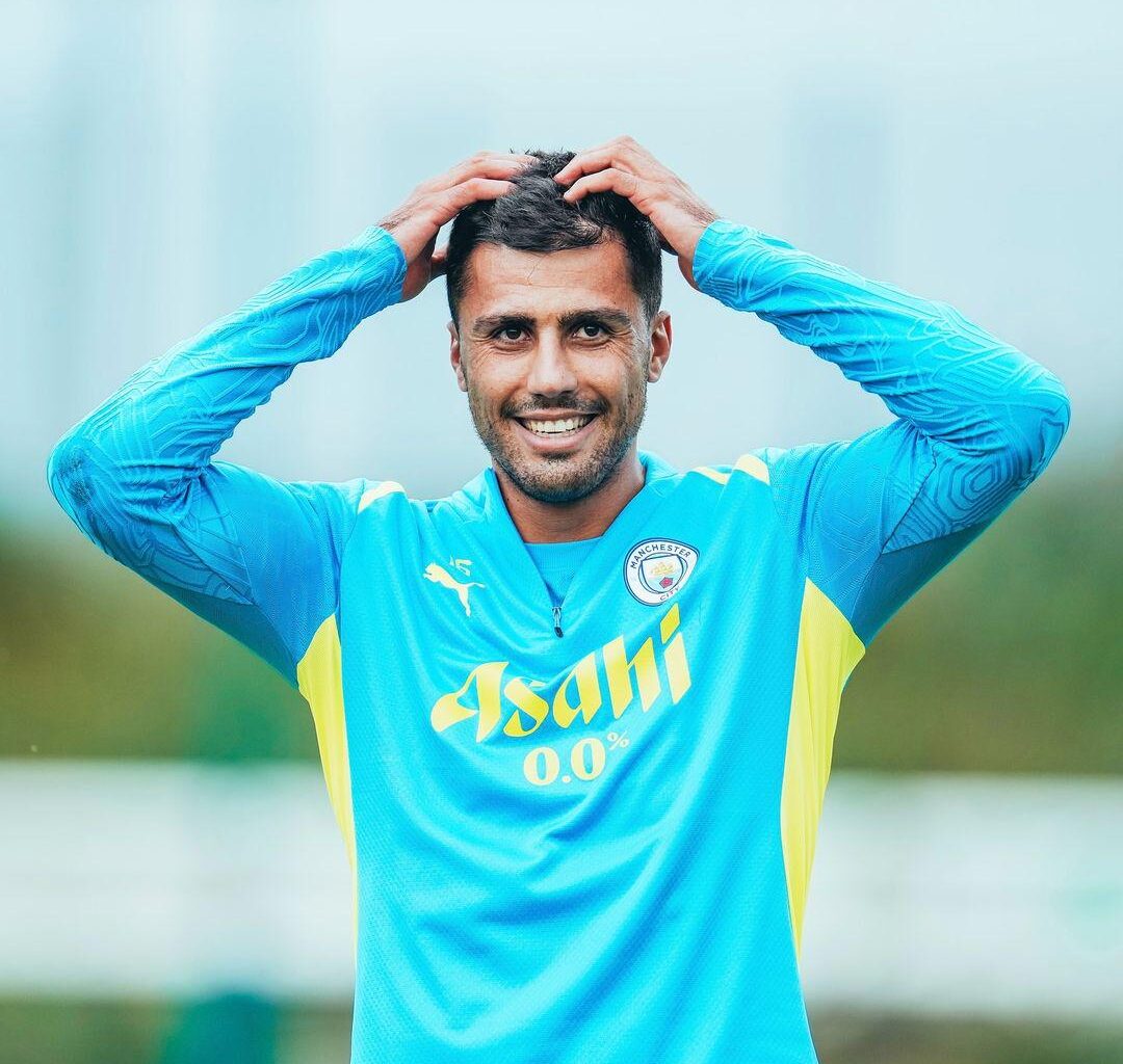 [Official] Rodri is back in training
