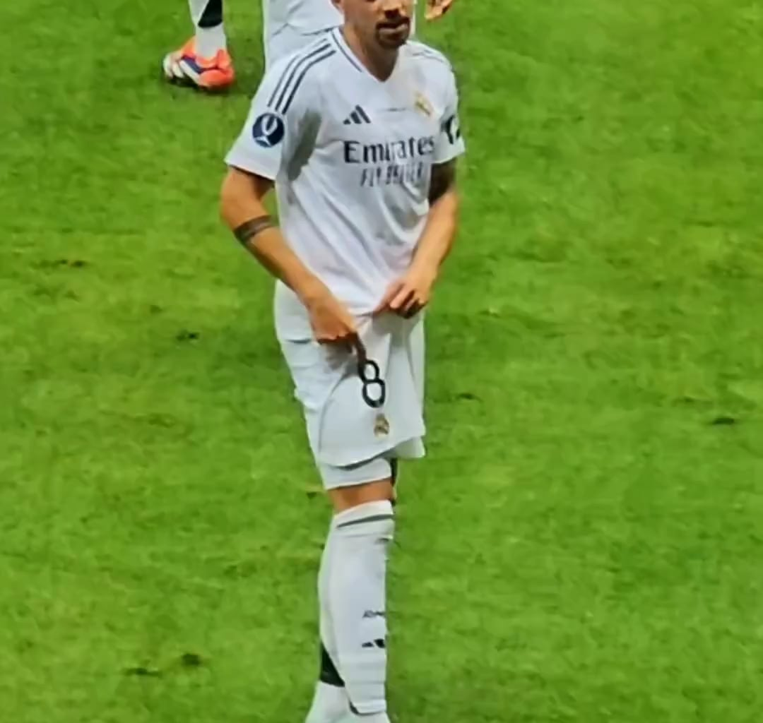 The new number 8 is in safe hands