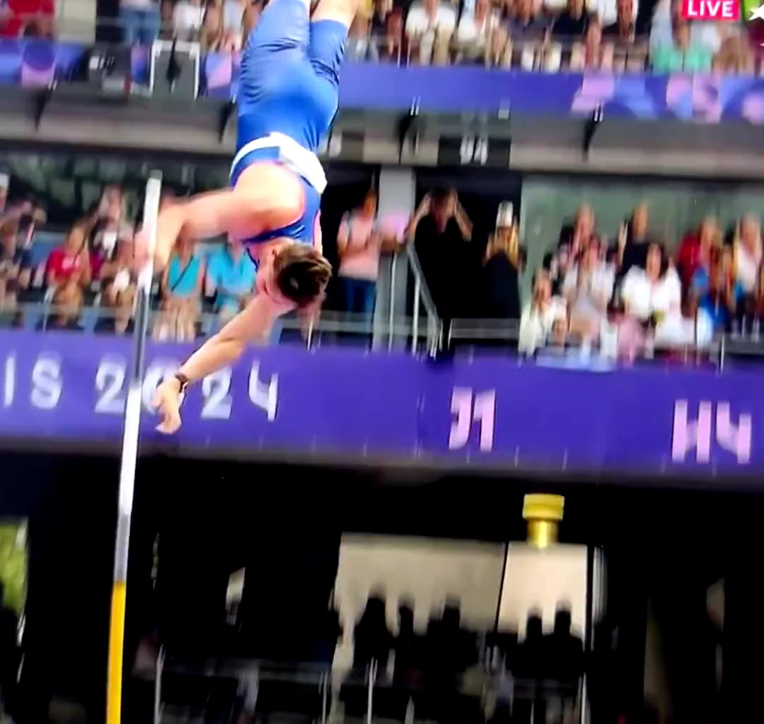 The French pole vaulter Anthony Ammirati is disqualified for knocking down the bar with his penis.